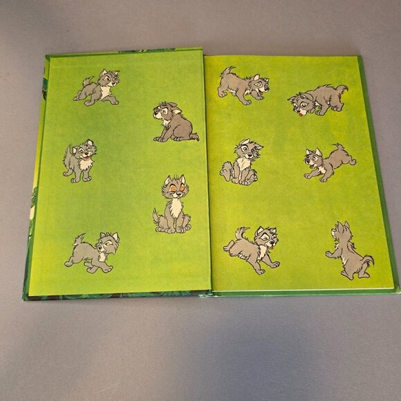 The Runaway Wolf Cub Walt Disney Productions 1980 Hardcover Book Club Edition - Picture 5 of 12
